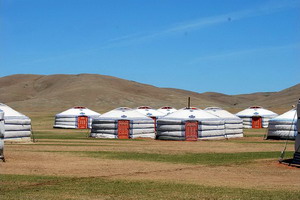 Camps de yourtes mongols Mongolie - Asia