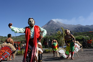 Espace Asia Paris: Masques et transe de Java, du volcan à l’océan